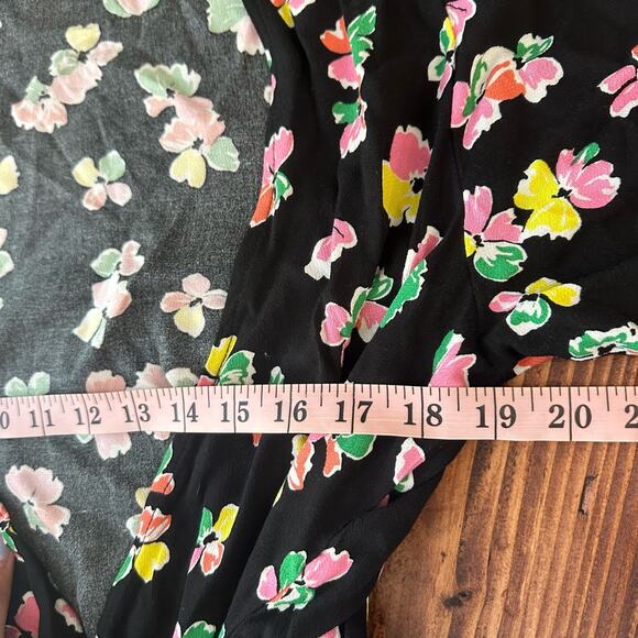 Scoop Women's Black Pink Floral Wrap Dress Size Large Mini Short Sleeve Spring - Picture 5 of 8